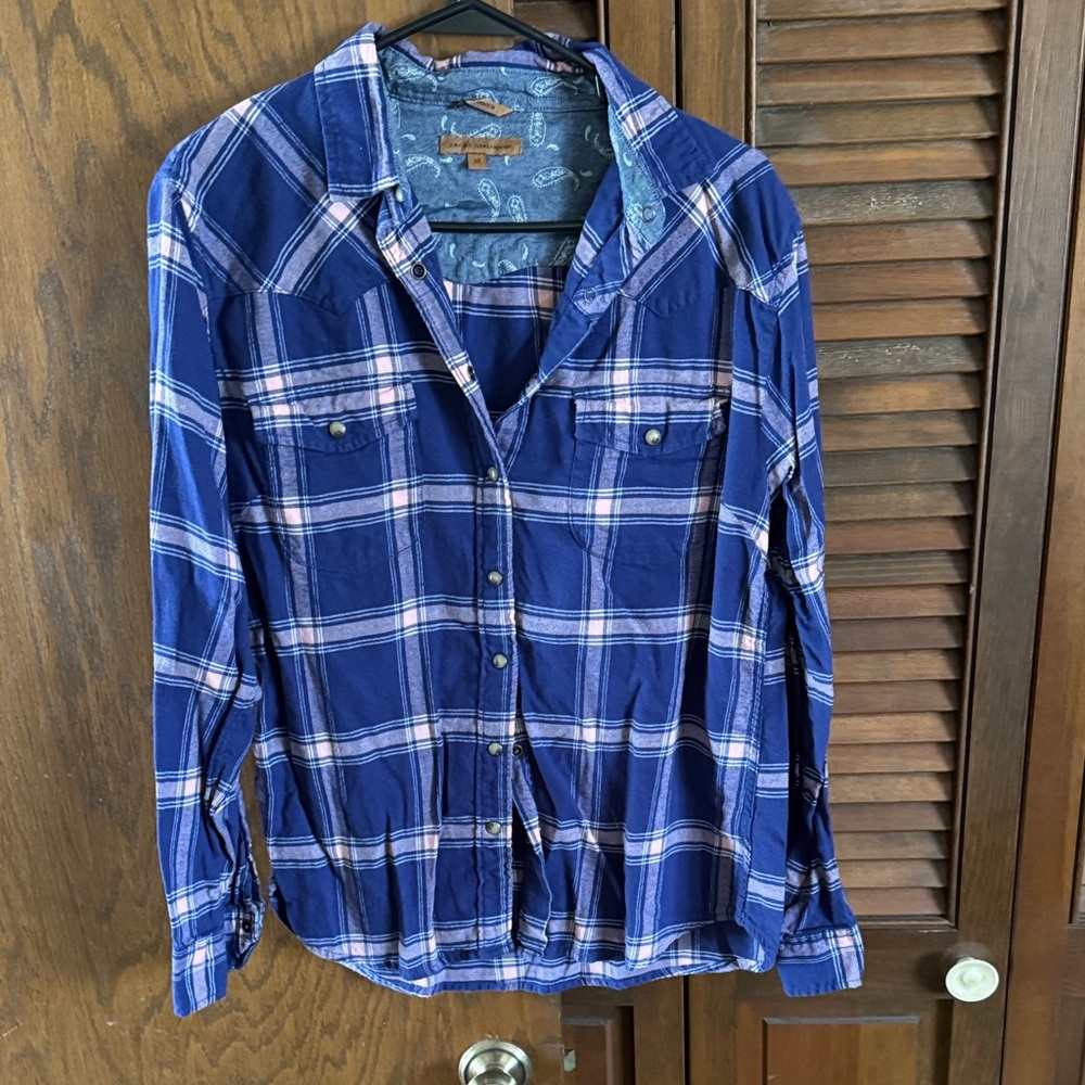JACHS Girlfriend Navy and Light Pink Plaid Button-Down Shirt